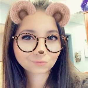 Meet your Posher, Karina